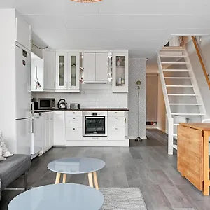 Entire Modern In Kista - Suitable For Four Persons , Stockholm Sweden
